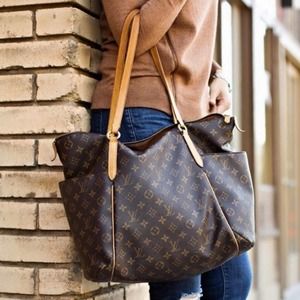 Louis Vuitton Dauphine MM Monogram Canvas